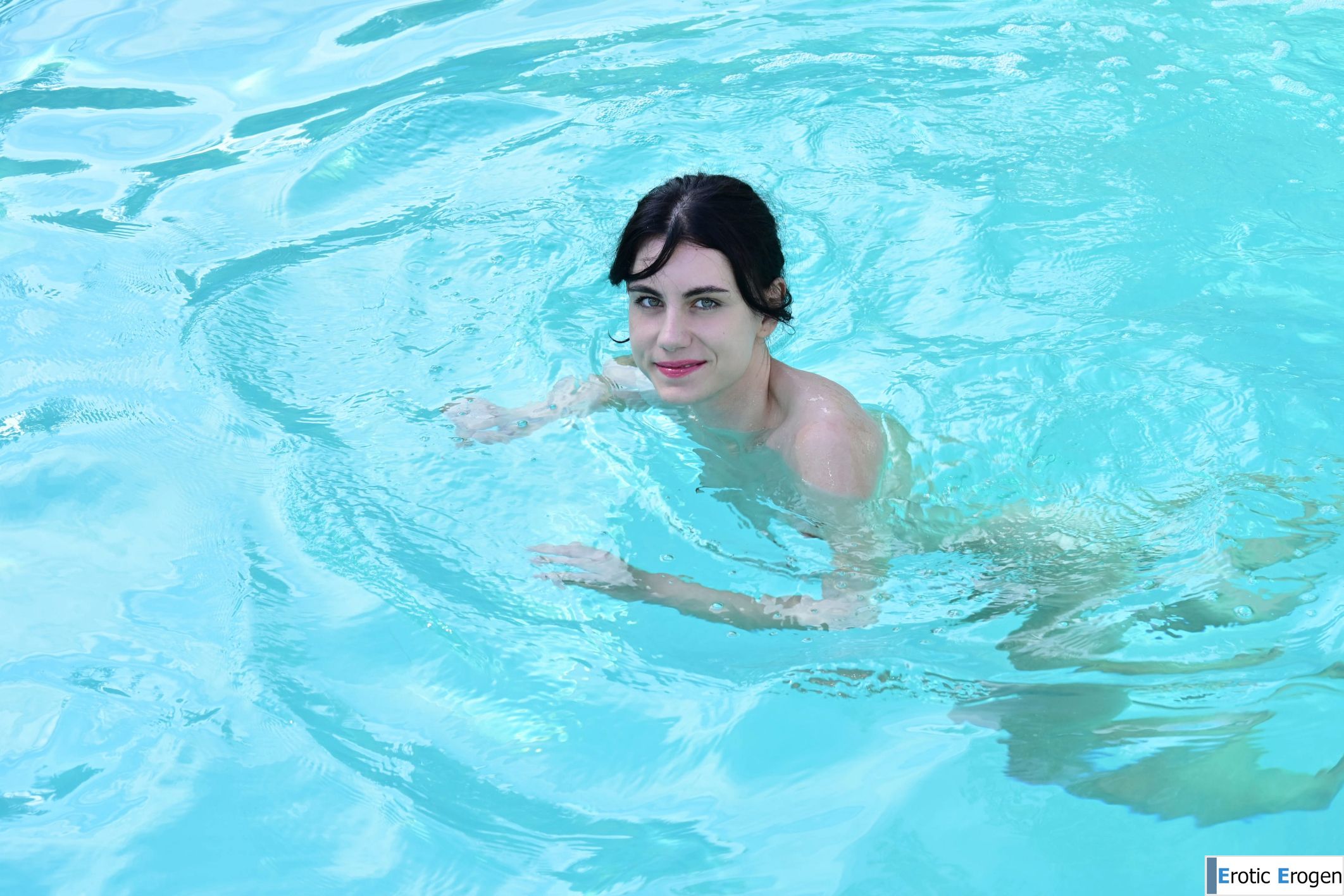 Olivia in Pool Party. Slide 29