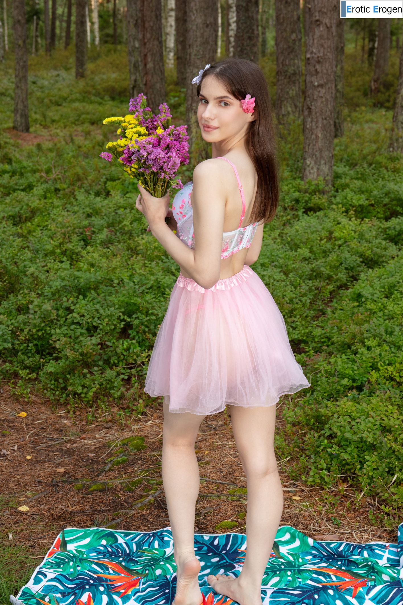 Silky in Forest Secret. Slide 3