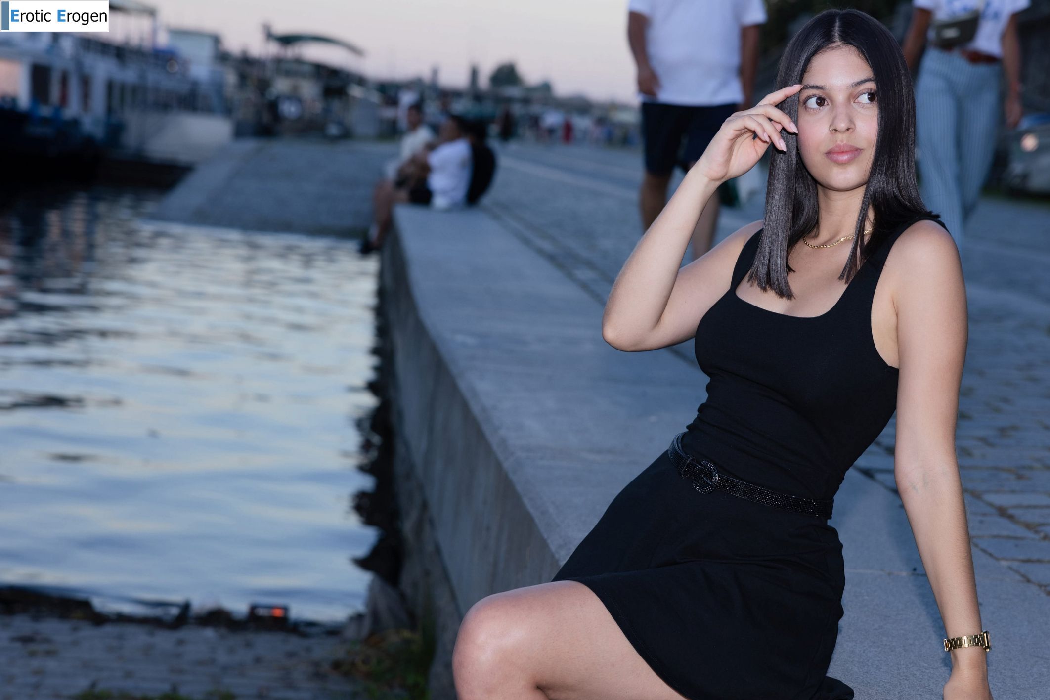 Gia Rosse in First Walk. Slide 10