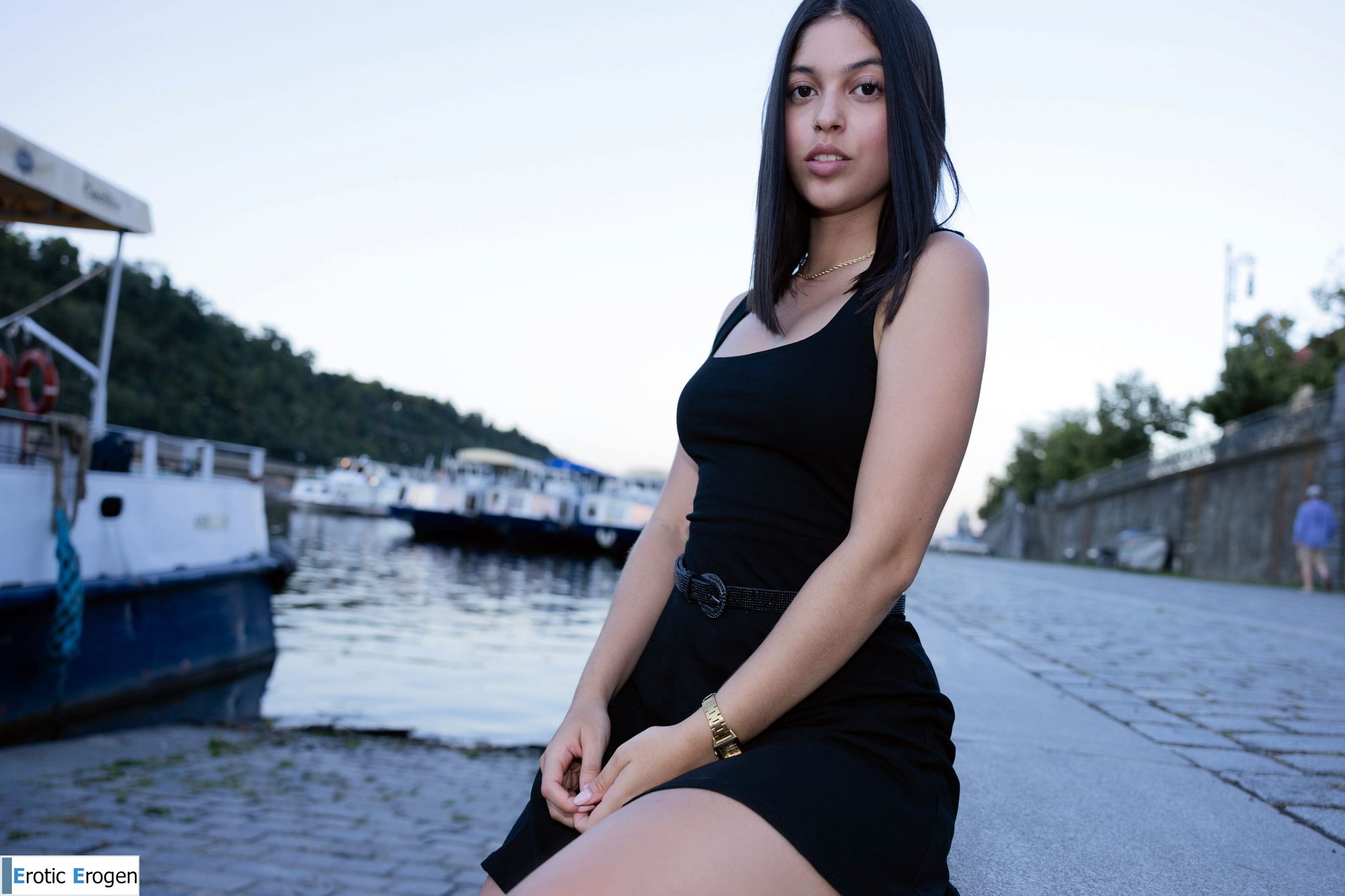 Gia Rosse in First Walk. Slide 12