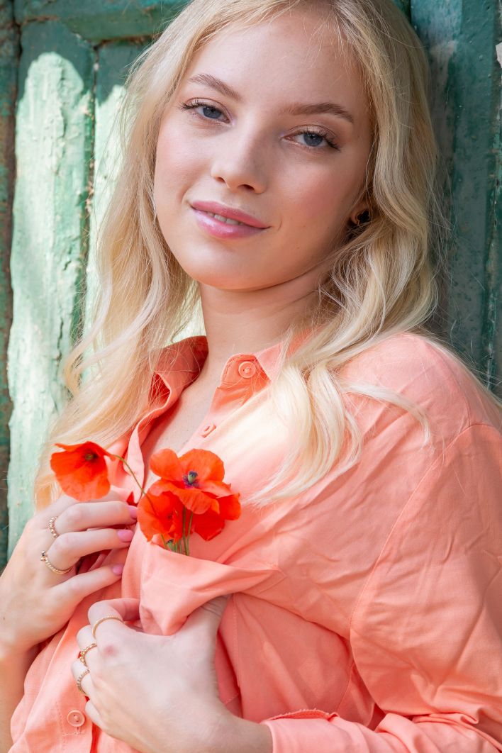 Bella Spark in Sun Shadows. Thumb 2