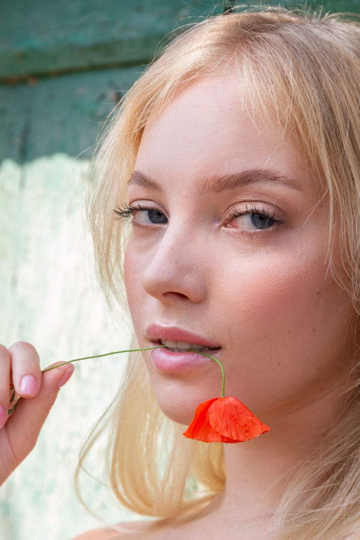 Bella Spark in Sun Shadows. Thumb 35