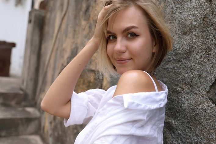 Lana Lane in Postcard Paul Do Mar. Thumb 12