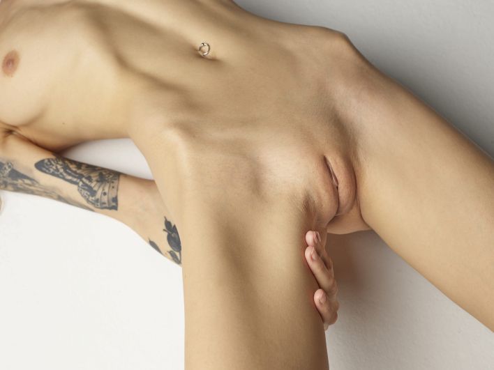 Inga in Nude Body Close Ups. Эскиз 18