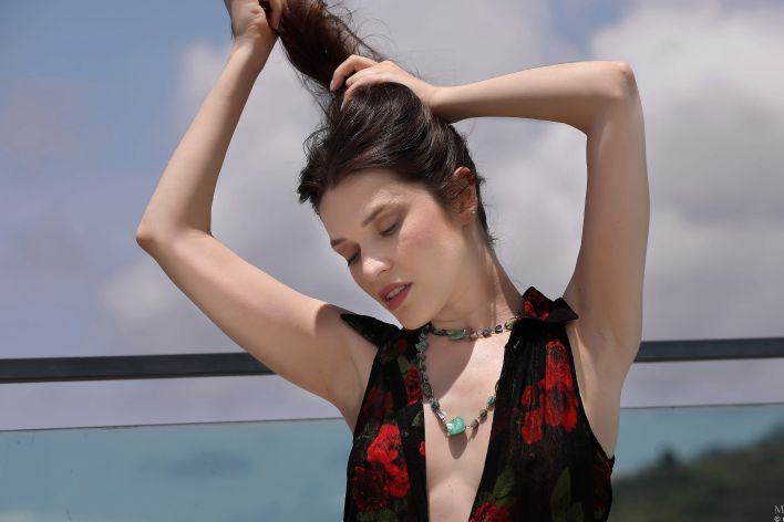 Amelia in Sweltering Heat. Thumb 10