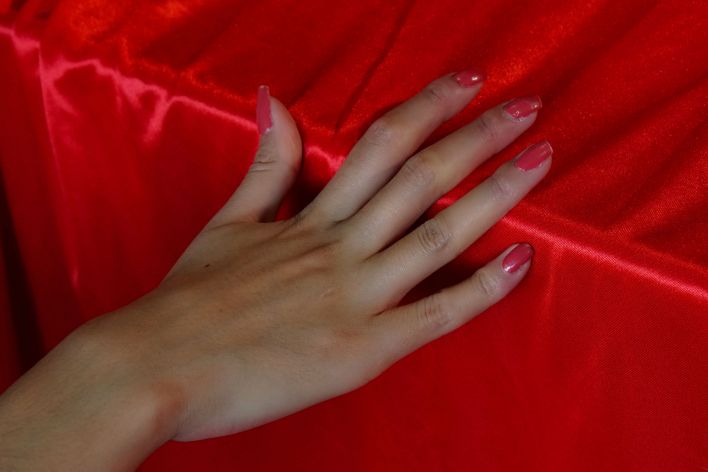 Arissa in Red 1. Thumb 6
