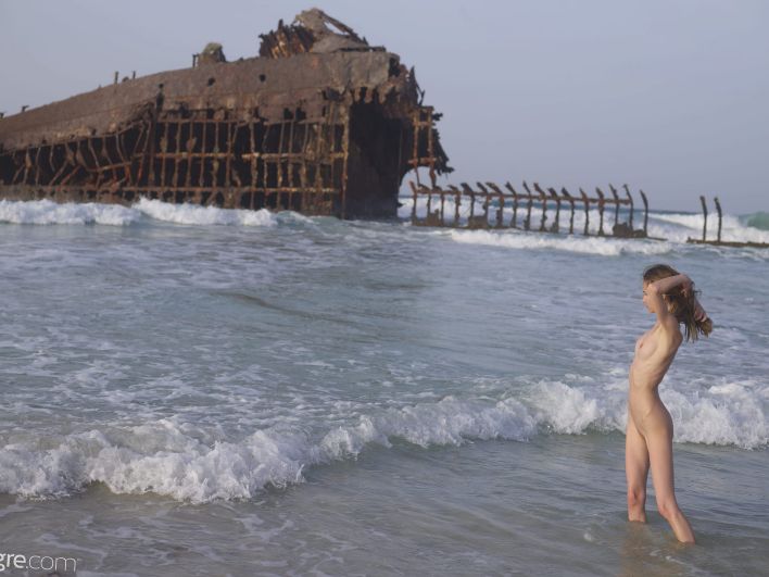 Proserpina in Atlantic Ocean. Thumb 32
