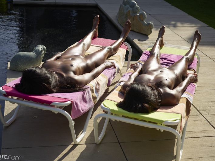 Alexandra And Ombeline in Poolside. Thumb 25