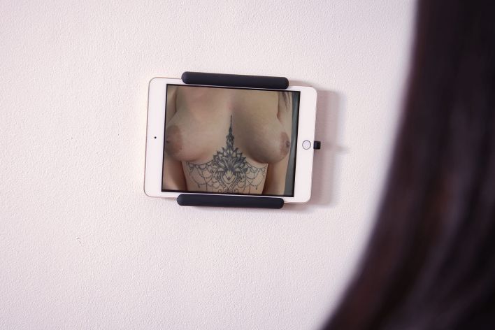 Mia Trejsi in Ring My Bell 1. Thumb 3