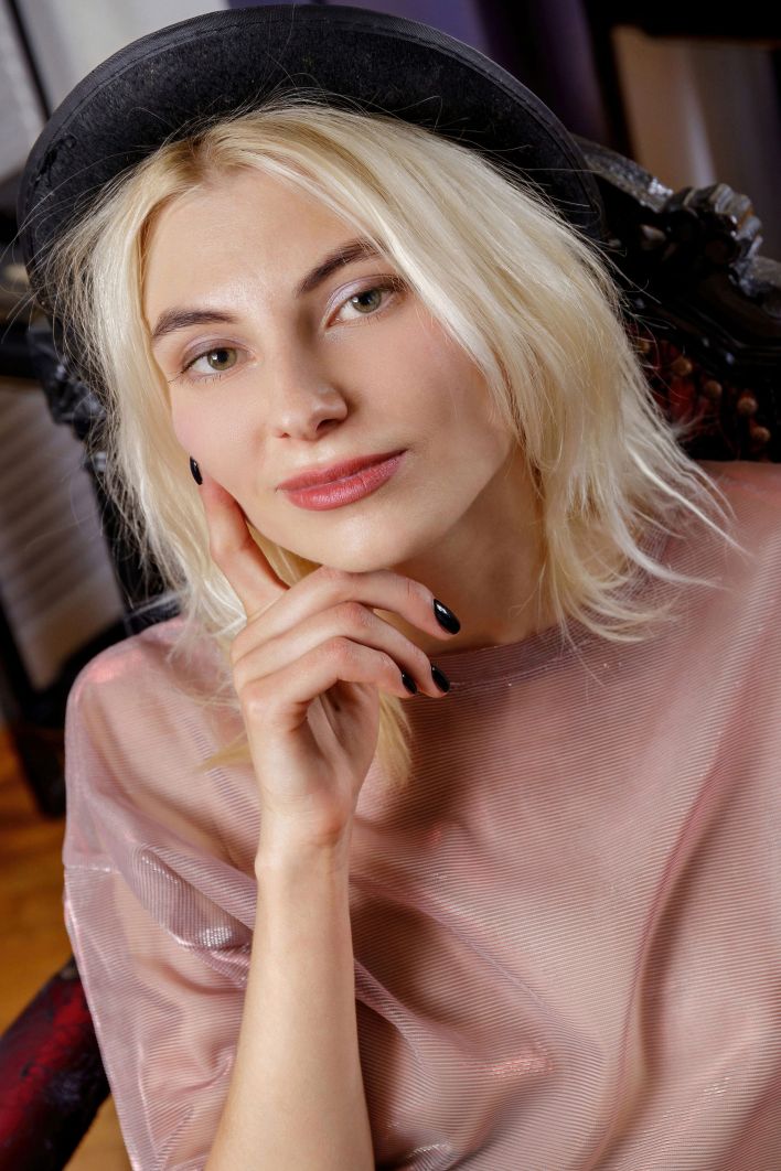 Paulina Pace in Playful Mood. Thumb 6