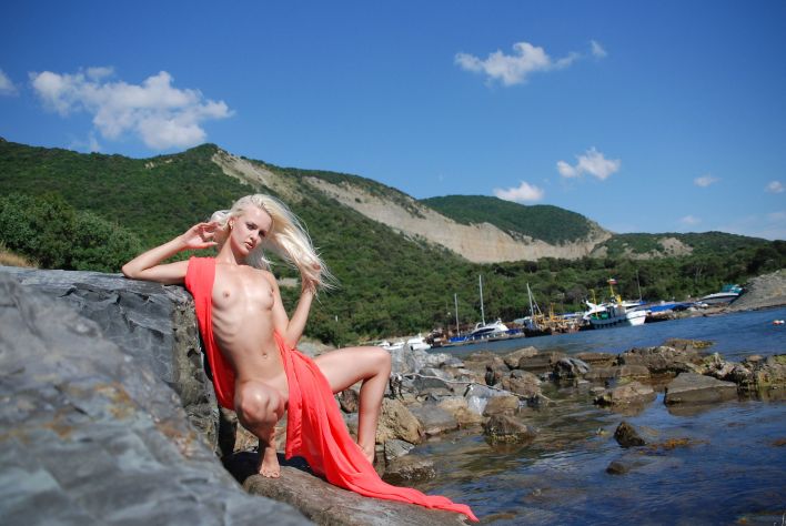 Vika T in Sea Mermaid. Thumb 6