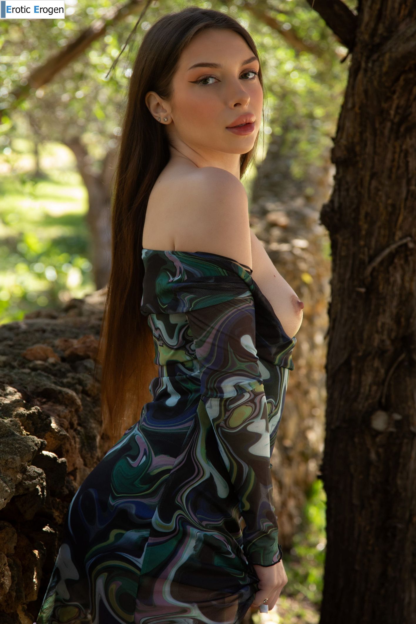 Kaylin in In The Countryside. Slide 8