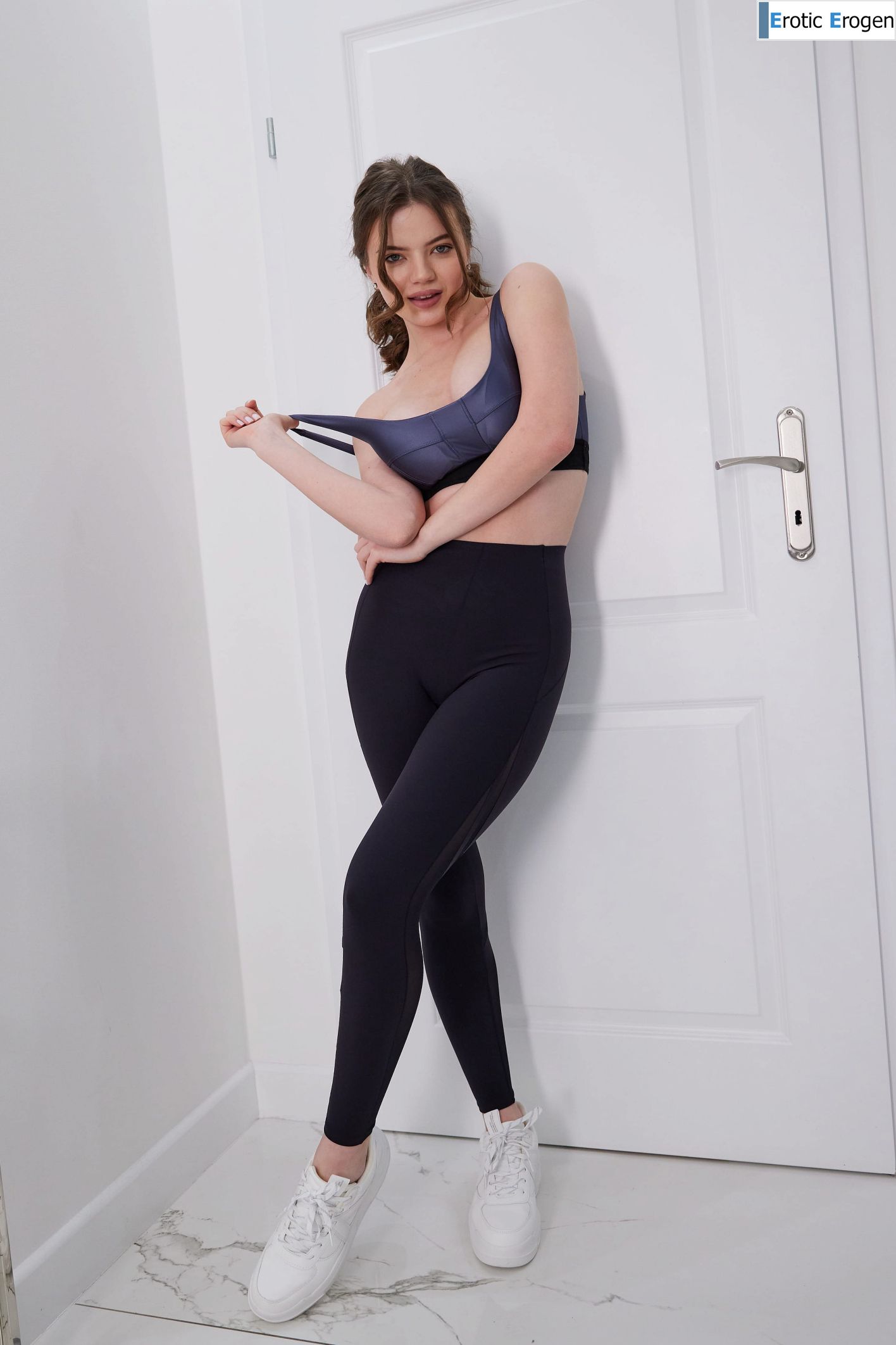 Toree in Perfect Body. Slide 6