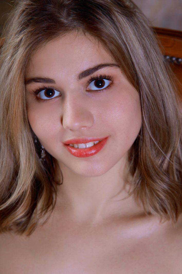 Marta Bella in Big Brown Eyes. Thumb 38