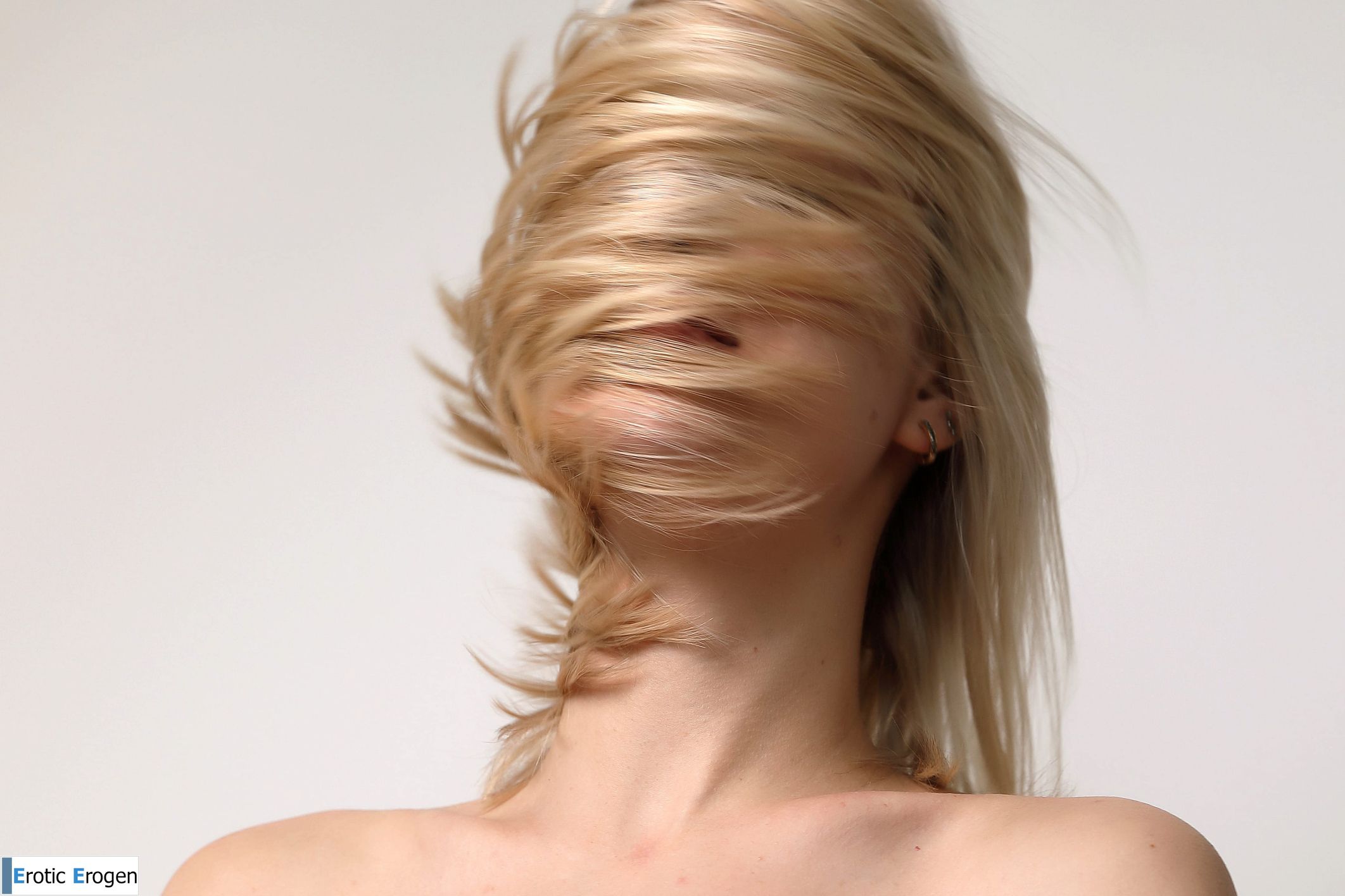 Lana Lane in Minimalism 2. Slide 24