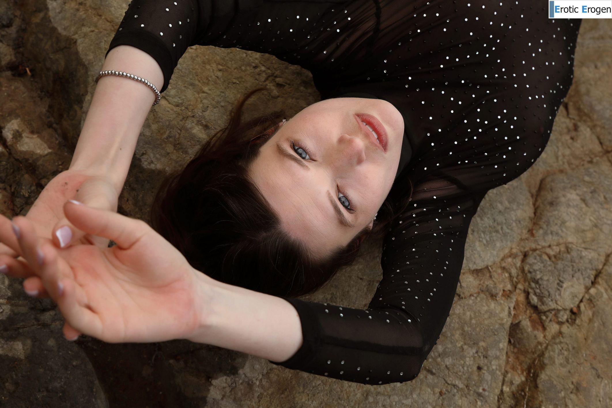 Amelia in Seaside Mistress. Slide 10
