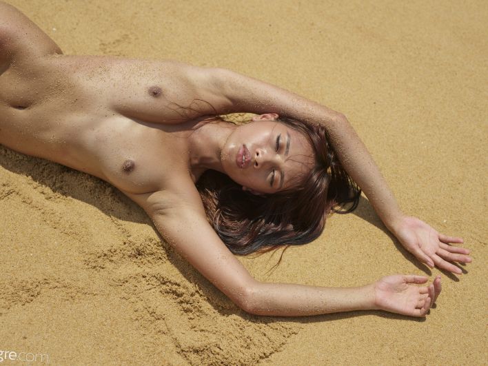 Jessa in Burning Hot. Thumb 6