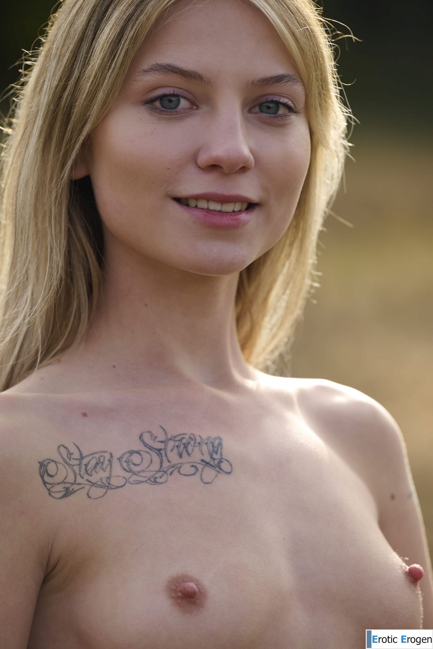 Molli in Naked Outdoors. Slide 7